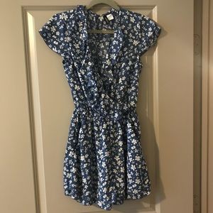 H&M Blue Floral Romper w/ Pockets - Small